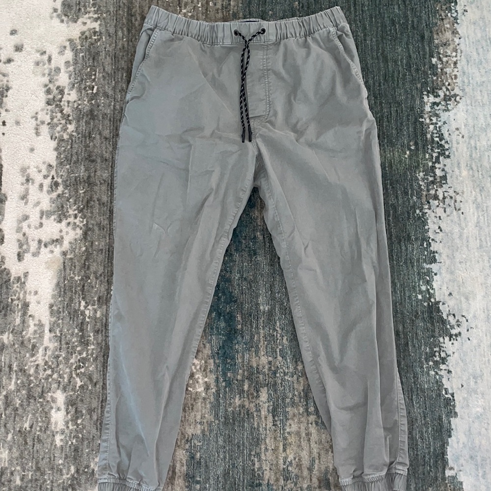 Men’s American Eagle joggers